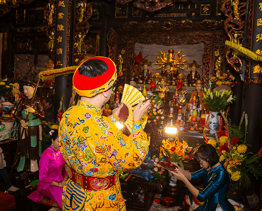 GÕ CHẦU THIÊN HỘI